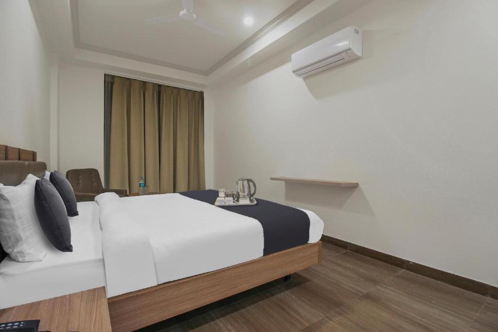Hotel The Golf 1 ลัคเนา ภายนอก รูปภาพ