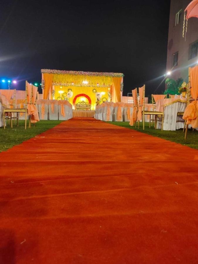 Hotel The Golf 1 ลัคเนา ภายนอก รูปภาพ